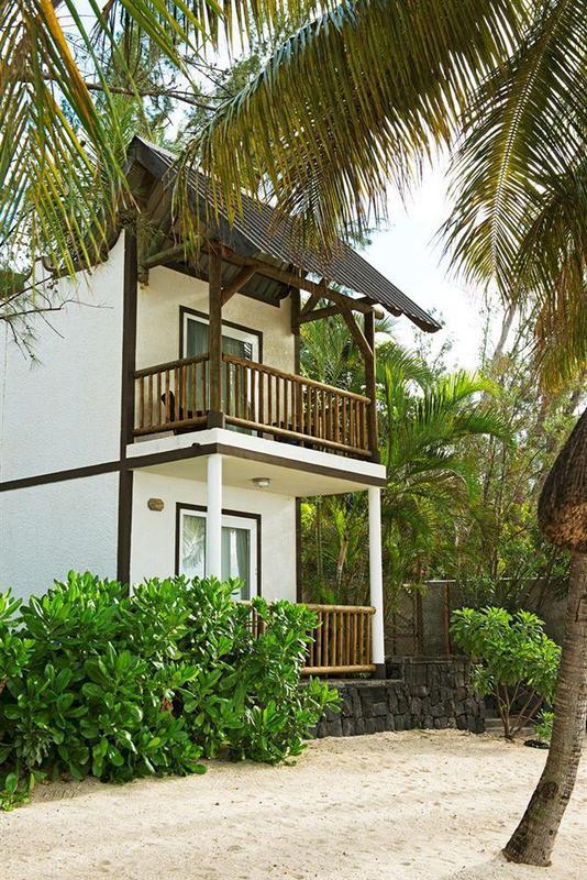 Cocotiers - Mauritius Baie-du-Tombeau
